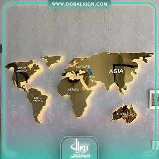 تابلو استیل طلایی نقشه جهان با نور مشاور املاک