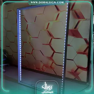 تابلو لایت باکس فریم لس ایستاده دانشگاه فردوسی